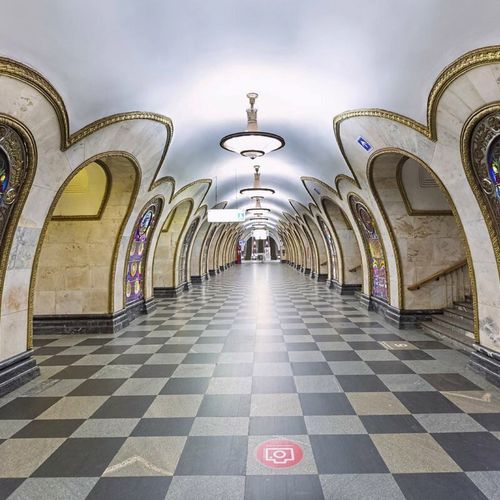 Станция Новослободская Московского Метрополитена