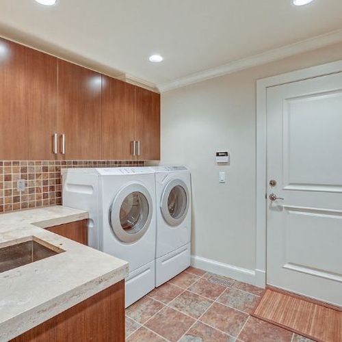 Дом у озера, реконструкция