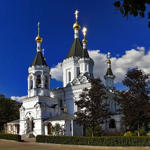 Храм Архистратига Михаила на Девичьем Поле