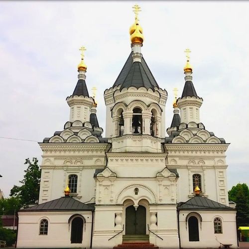 Храм Архистратига Михаила на Девичьем Поле